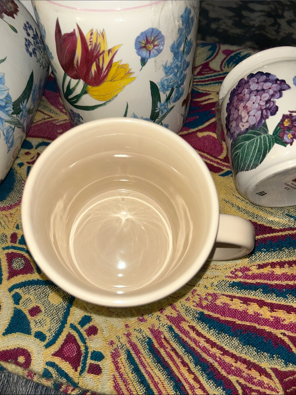 Authentic Hersheys giant mug - Picture 3 of 6